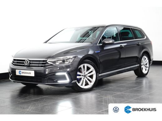 Volkswagen Passat Variant 1.4 eHybrid 218 pk GTE 6-DSG | Wegklapbare Trekhaak | Apple Carplay | Achteruitrijcamera | ActivLease financial lease