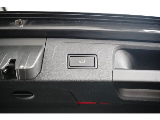 Volkswagen Passat Variant 1.4 eHybrid 218 pk GTE 6-DSG | Wegklapbare Trekhaak | Apple Carplay | Achteruitrijcamera | ActivLease financial lease
