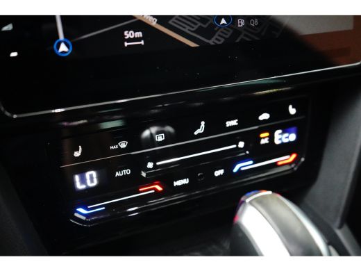 Volkswagen Passat Variant 1.4 eHybrid 218 pk GTE 6-DSG | Wegklapbare Trekhaak | Apple Carplay | Achteruitrijcamera | ActivLease financial lease