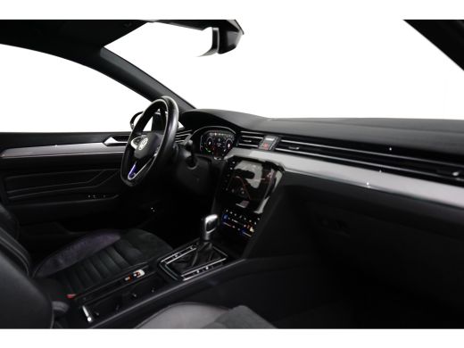 Volkswagen Passat Variant 1.4 eHybrid 218 pk GTE 6-DSG | Wegklapbare Trekhaak | Apple Carplay | Achteruitrijcamera | ActivLease financial lease