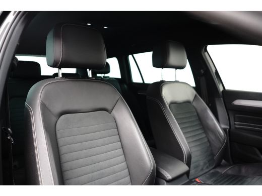Volkswagen Passat Variant 1.4 eHybrid 218 pk GTE 6-DSG | Wegklapbare Trekhaak | Apple Carplay | Achteruitrijcamera | ActivLease financial lease