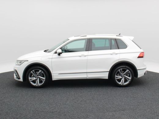 Volkswagen Tiguan 1.4 TSi 245 Pk eHybrid R-Line Business+ | Stoelverwarming | Panoramadak | Adaptive Cruise | IQ Li... ActivLease financial lease