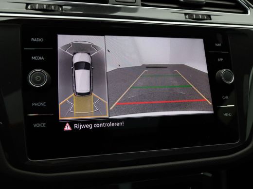 Volkswagen Tiguan 1.4 TSi 245 Pk eHybrid R-Line Business+ | Stoelverwarming | Panoramadak | Adaptive Cruise | IQ Li... ActivLease financial lease