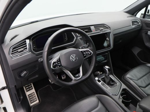 Volkswagen Tiguan 1.4 TSi 245 Pk eHybrid R-Line Business+ | Stoelverwarming | Panoramadak | Adaptive Cruise | IQ Li... ActivLease financial lease