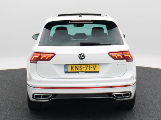 Volkswagen Tiguan 1.4 TSi 245 Pk eHybrid R-Line Business+ | Stoelverwarming | Panoramadak | Adaptive Cruise | IQ Li... ActivLease financial lease