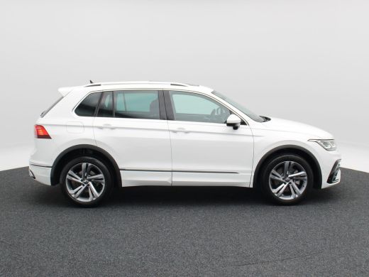 Volkswagen Tiguan 1.4 TSi 245 Pk eHybrid R-Line Business+ | Stoelverwarming | Panoramadak | Adaptive Cruise | IQ Li... ActivLease financial lease