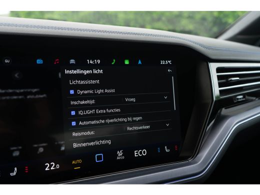 Volkswagen Touareg 3.0 TSI eHybrid 4MOTION R / 5 Jaar fabrieksgarantie/ Puglia/ Standkachel/ Luchtvering/ Adaptive C... ActivLease financial lease