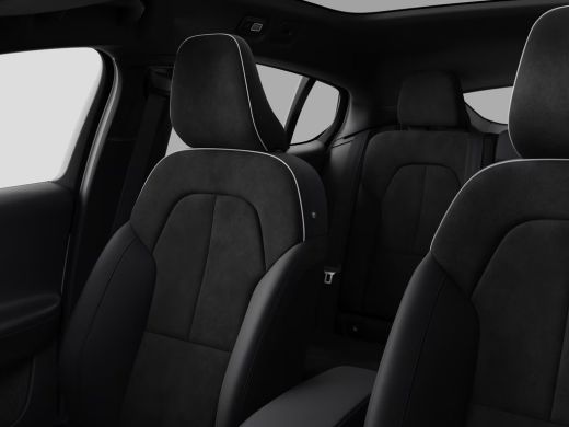 Volvo  EC40 Single Motor Ext. Range Ultra Black Edition. Europa 82 kWh | Achterbank verwarmd | Apple Carplay/... ActivLease financial lease