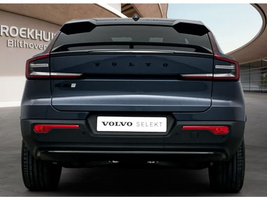 Volvo  EC40 Single Motor Ext. Range Ultra Black Edition. Europa 82 kWh | Achterbank verwarmd | Apple Carplay/... ActivLease financial lease