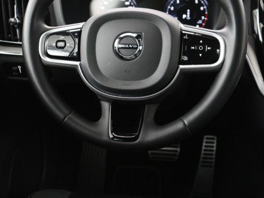 Volvo  V60 2.0 B3 R-Design | Panoramadak | Trekhaak | Leder | Memory | Stuur/stoel verwarming | Harman/Kardo... ActivLease financial lease