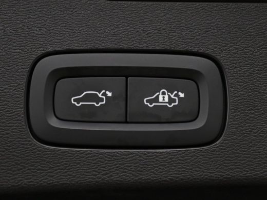 Volvo  V60 2.0 B3 R-Design | Panoramadak | Trekhaak | Leder | Memory | Stuur/stoel verwarming | Harman/Kardo... ActivLease financial lease