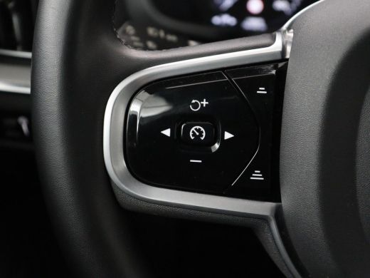 Volvo  V60 2.0 B3 R-Design | Panoramadak | Trekhaak | Leder | Memory | Stuur/stoel verwarming | Harman/Kardo... ActivLease financial lease