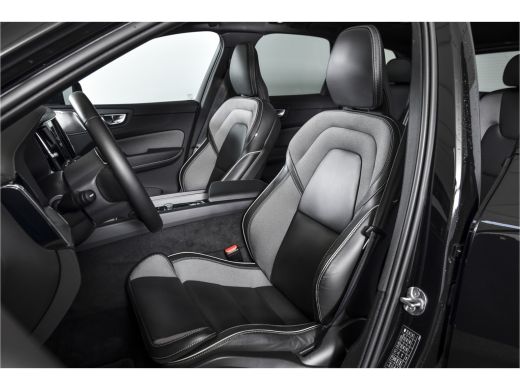 Volvo  XC60 2.0 T6 Plug-in hybrid AWD Ultra Black Edition | S/K-Panodak | Elek. Trekhaak | Alarmklasse 3 | Di... ActivLease financial lease