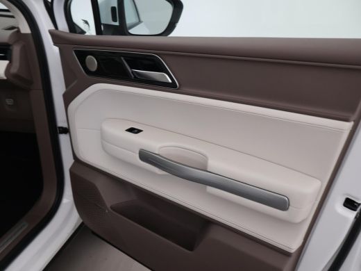 Aiways U5 63kWh SHOWROOM UITVOERING *42.630 KM* | 360 CAMERA | LEDER | LED | 19 INCH | CARPLAY ActivLease financial lease