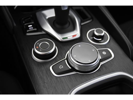 Alfa Romeo Giulia 2.2 Super Turbo Diesel *1ste eigenaar*Navigatie*Keyless* ActivLease financial lease
