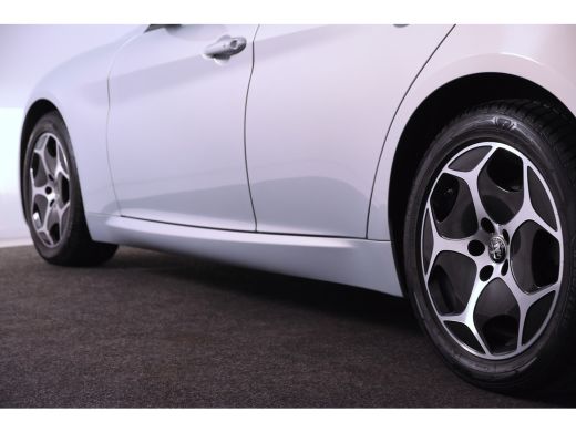 Alfa Romeo Giulia 2.2 Super Turbo Diesel *1ste eigenaar*Navigatie*Keyless* ActivLease financial lease