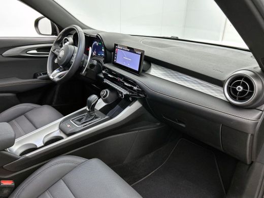 Alfa Romeo Tonale 1.5T 160PK Hybrid Veloce PANORAMADAK | LEER | CAMERA | 20"LM ActivLease financial lease