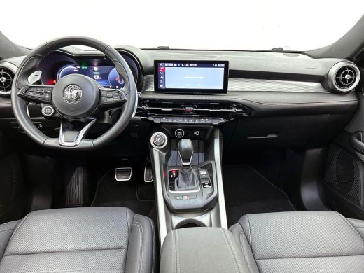 Alfa Romeo Tonale 1.5T 160PK Hybrid Veloce PANORAMADAK | LEER | CAMERA | 20"LM ActivLease financial lease