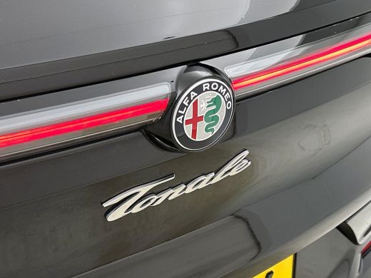 Alfa Romeo Tonale 1.5T 160PK Hybrid Veloce PANORAMADAK | LEER | CAMERA | 20"LM ActivLease financial lease