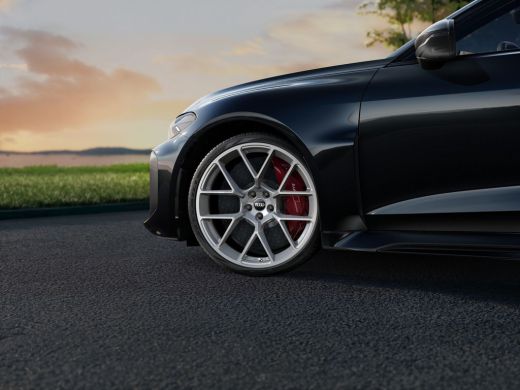 Audi RS5 Avant e-hybrid 470 kW / 639 PK ActivLease financial lease