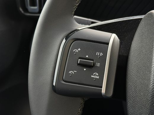Citroën &euml;-C3 Aircross Max | Boordlader 11kW - 3 fasen | Dagrijverlichting | Draadloze telefoonlader ActivLease financial lease