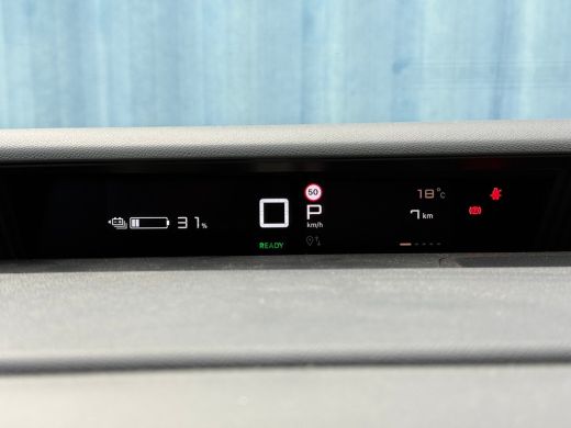 Citroën &euml;-C3 Aircross Max | Boordlader 11kW - 3 fasen | Dagrijverlichting | Draadloze telefoonlader ActivLease financial lease