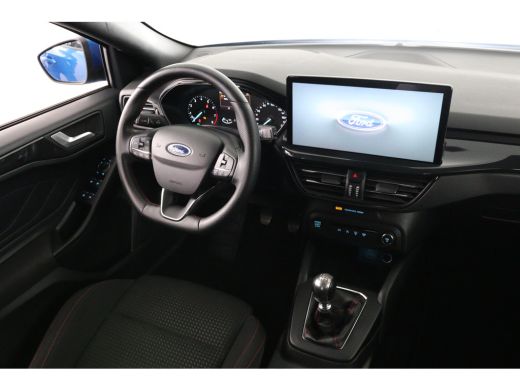 Ford Focus 1.0 EcoBoost Hybrid ST Line | 1e Eigenaar! | Dealer Onderhouden! | LED | Winterpack | Navi | Clim... ActivLease financial lease