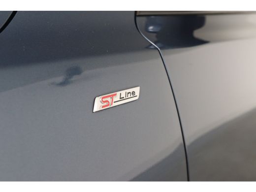 Ford Focus 1.0 EcoBoost Hybrid ST Line Business | 1e Eigenaar! | Winterpack | Cruise Adaptive | Camera | LED... ActivLease financial lease