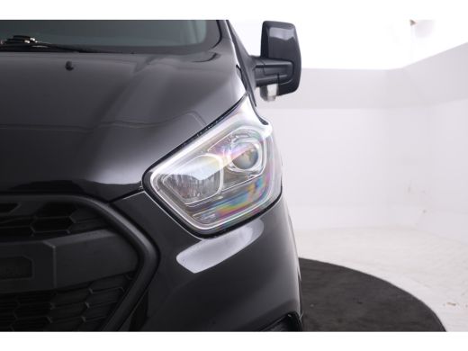 Ford Transit Custom 320 2.0 TDCI L2H1 Limited DC 170Pk, 5 Pers. Leer, 2x schuifdeur ActivLease financial lease