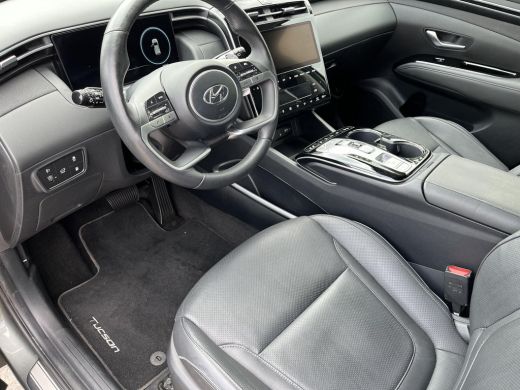 Hyundai Tucson 1.6 T-GDI PHEV Premium Sky 4WD | Rijklaarprijs! | Panoramadak | Elektrisch verstelbare stoelen | ... ActivLease financial lease