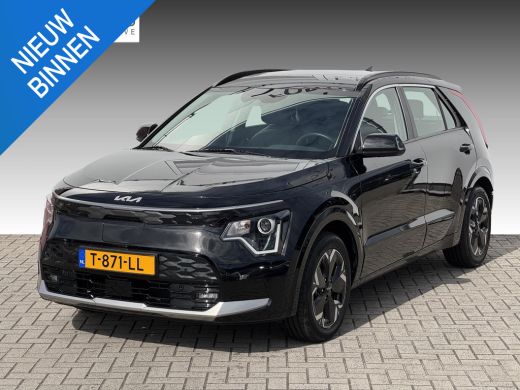 Kia Niro EV DynamicLine 64.8 kWh NL-AUTO | 1/2 LEDER | NIEUW MODEL | CAMERA | SOH 100% ActivLease financial lease