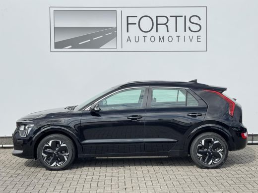 Kia Niro EV DynamicLine 64.8 kWh NL-AUTO | 1/2 LEDER | NIEUW MODEL | CAMERA | SOH 100% ActivLease financial lease