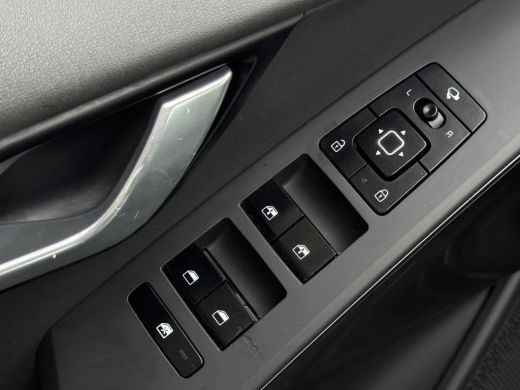 Kia Niro EV DynamicLine 64.8 kWh NL-AUTO | 1/2 LEDER | NIEUW MODEL | CAMERA | SOH 100% ActivLease financial lease
