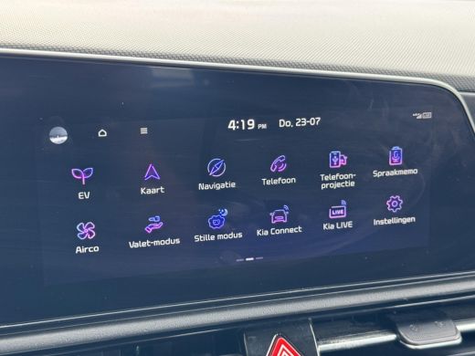 Kia Niro EV DynamicLine 64.8 kWh NL-AUTO | 1/2 LEDER | NIEUW MODEL | CAMERA | SOH 100% ActivLease financial lease