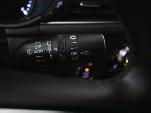Mazda 3 2.0 e-SkyActiv-X M Hybrid 186 Luxury l Bose Sound l Leder l Schuifdak l LED l CLimate Contr. l Fu... ActivLease financial lease