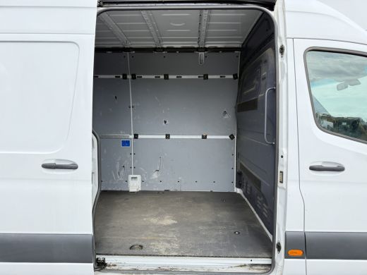 Mercedes-Benz eSprinter eSprinter 312 55kWh L2H2 Elektrisch 145km WLTP 93.3% (SOH) 80kw Snelladen Climate Control Camera ActivLease financial lease