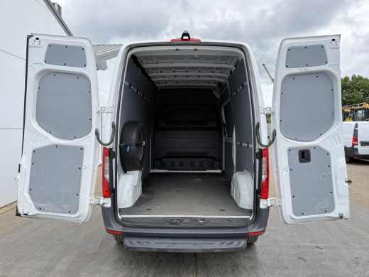 Mercedes-Benz eSprinter eSprinter 312 55kWh L2H2 Elektrisch 145km WLTP 93.3% (SOH) 80kw Snelladen Climate Control Camera ActivLease financial lease
