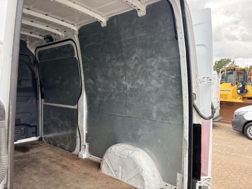 Mercedes-Benz eSprinter eSprinter 312 55kWh L2H2 Elektrisch 145km WLTP 93,7% (SOH) 80kw Snelladen Climate Control Camera ActivLease financial lease