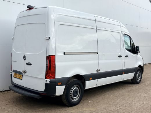 Mercedes-Benz eSprinter eSprinter 312 55kWh L2H2 Elektrisch 145km WLTP 93,7% (SOH) 80kw Snelladen Climate Control Camera ActivLease financial lease