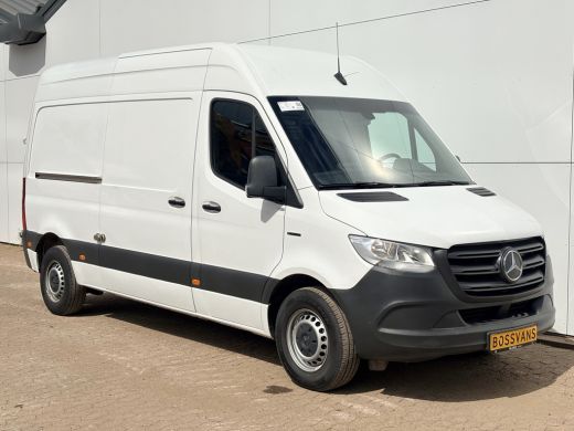 Mercedes-Benz eSprinter eSprinter 312 55kWh L2H2 Elektrisch 145km WLTP 93,7% (SOH) 80kw Snelladen Climate Control Camera ActivLease financial lease
