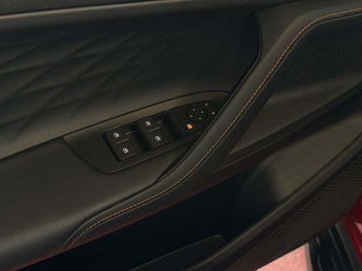 MG HS 1.5 TGDI LUXURY PHEV PLUG-IN HYBRIDE | LEER | 272PK NIEUWE AUTO | >1.000 KM TOTAAL BEREIK | 360&deg; ... ActivLease financial lease