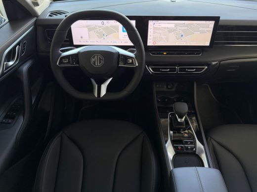 MG HS 1.5 TGDI LUXURY PHEV PLUG-IN HYBRIDE | LEER | 272PK NIEUWE AUTO | >1.000 KM TOTAAL BEREIK | 360&deg; ... ActivLease financial lease