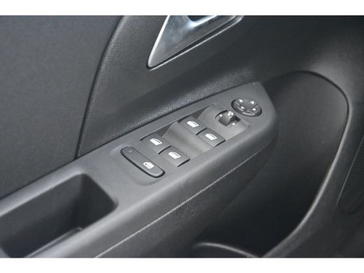 Opel Corsa Edition 110pk Hybrid | Achteruitrijcamera | Navigatie By App | Parkeersensoren | !! ActivLease financial lease