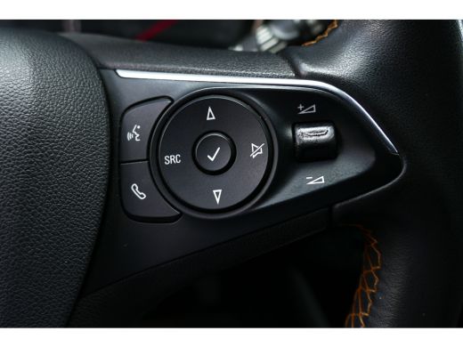 Opel Crossland X 1.2 TURBO 130PK INNOVATION AUTOMAAT / CAMERA / TREKHAAK / NAVI / LED / CLIMA / PDC / BLUETOOTH / ... ActivLease financial lease