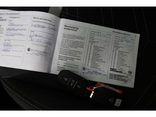 Opel Mokka-e Level 5 50 kWh | SOH 100% | Dealer Onderhouden! | 1e Eigenaar! | Warmtepomp | Stoel/Stuurverwarmi... ActivLease financial lease