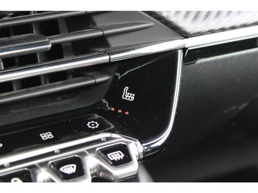 Peugeot 208 1.2 PureTech GT Pack | Navigatie | Camera | Panoramadak | Stoelverwarming | Black Pack | Alcantar... ActivLease financial lease
