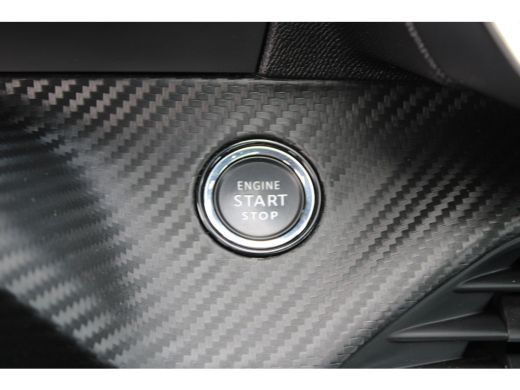 Peugeot 208 1.2 PureTech GT Pack | Navigatie | Camera | Panoramadak | Stoelverwarming | Black Pack | Alcantar... ActivLease financial lease