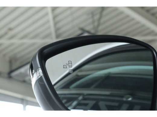 Peugeot 208 1.2 Hybrid 110 e-DCS6 Allure | Cruise Control | 360 Camera | Navigatie | Carplay | Climate | LED ... ActivLease financial lease