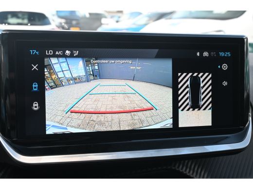 Peugeot e-208 Business | 10" HD-touchscreen met PEUGEOT i-Connect&reg; Advanced Navigatie | 10" touchscreen met DAB... ActivLease financial lease