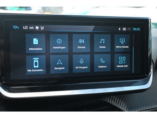 Peugeot e-208 Business | 10" HD-touchscreen met PEUGEOT i-Connect&reg; Advanced Navigatie | 10" touchscreen met DAB... ActivLease financial lease